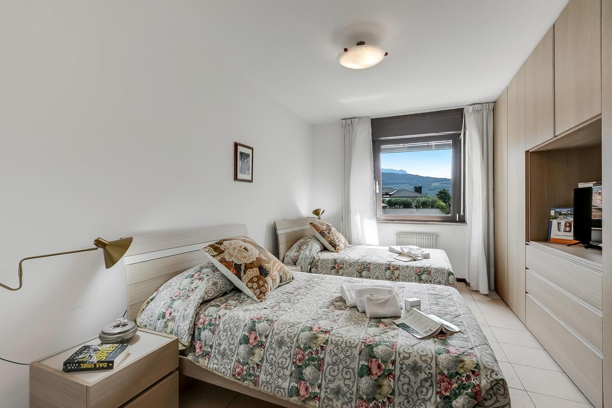 Appartamento Amy - Happy Rentals Riva del Garda Ngoại thất bức ảnh